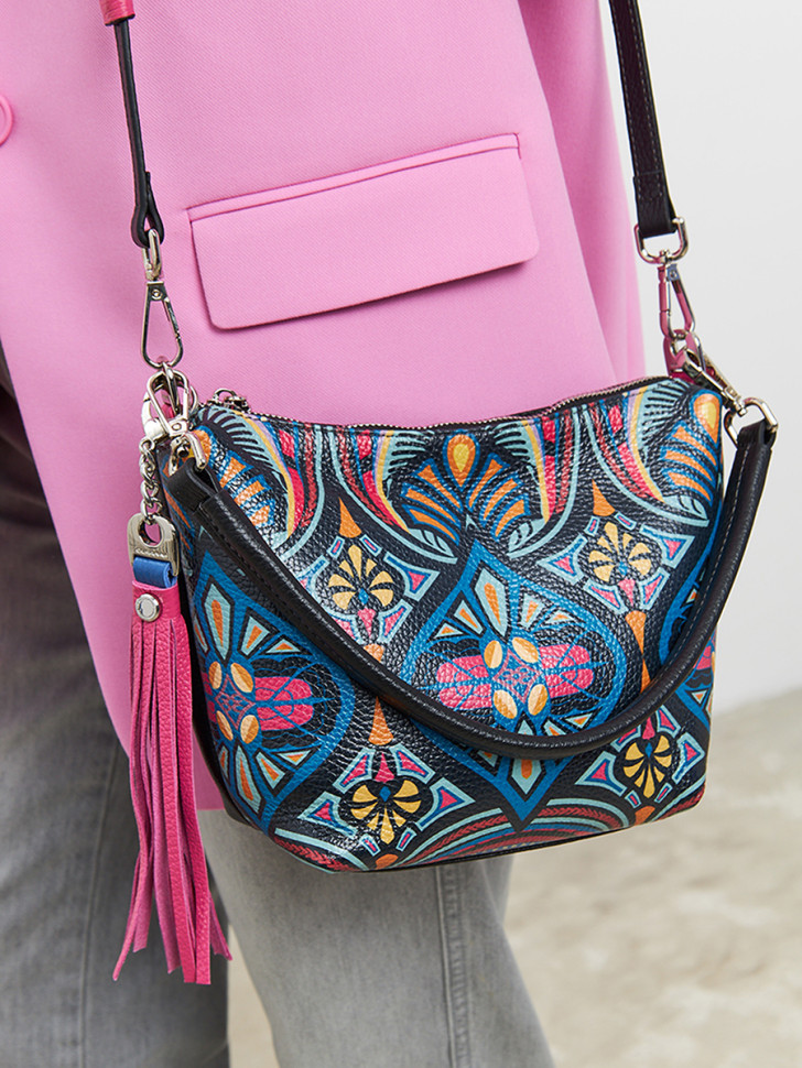 Сумка Curanni 2420 орнаменто черная Сумка Curanni 2420 орнаменто черная