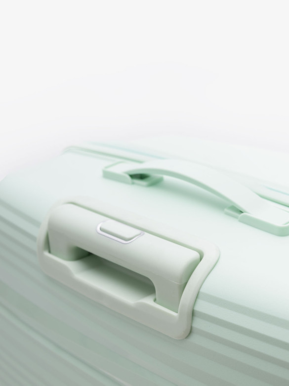 Чемодан Weina Б01-PP304 полипропилен Чемодан Weina Б01-PP304 полипропилен