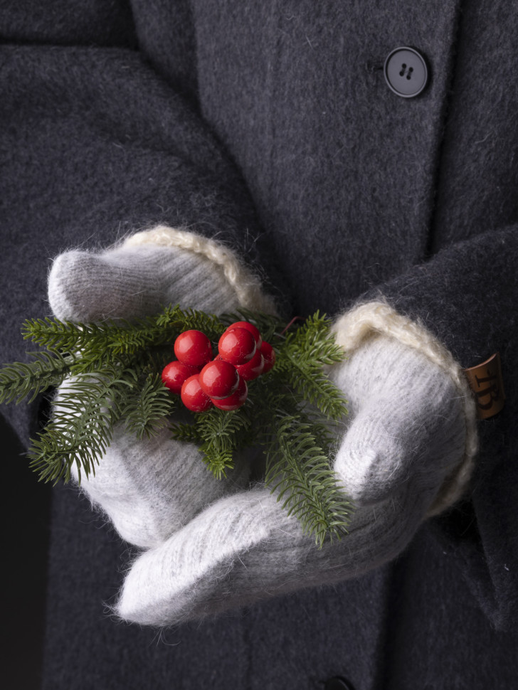 Варежки женские Корона 6559 св.серые