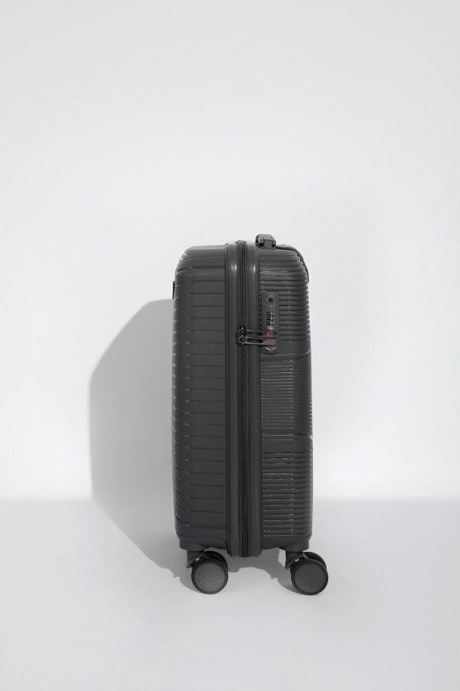 Чемодан Eberhart 49M Miracle полипропилен Чемодан Eberhart 49M Miracle полипропилен