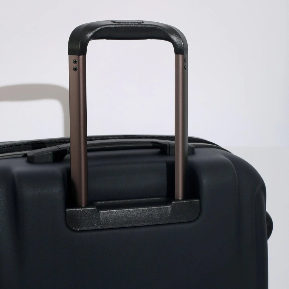  Чемодан Eberhart 06R Riviera 4 колеса